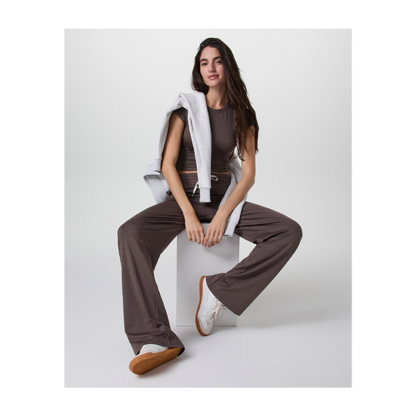 Vuori Women's Halo Essential Wideleg Pant Java Heather