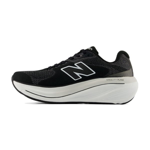 New Balance Women's Fresh Foam X 860 v15 Black/White