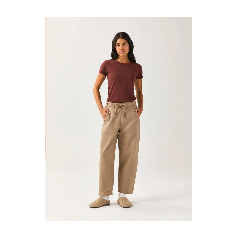 DUER Women's FlexTwill Barrel Pull On Pant Desert Tan