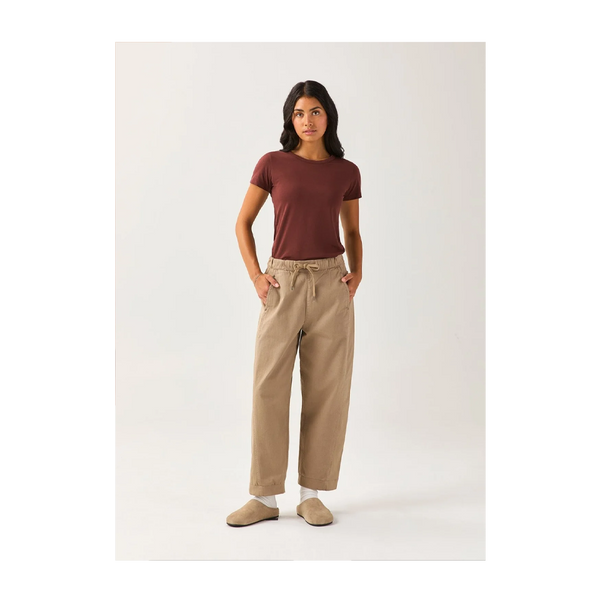 DUER Women's FlexTwill Barrel Pull On Pant Desert Tan