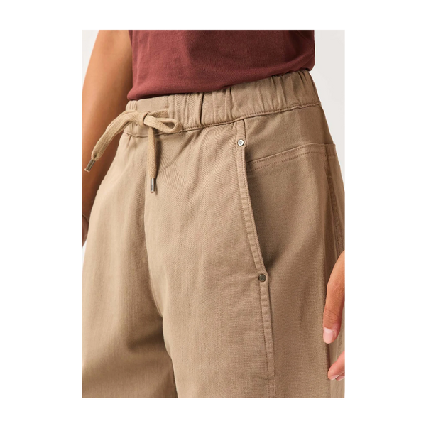 DUER Women's FlexTwill Barrel Pull On Pant Desert Tan