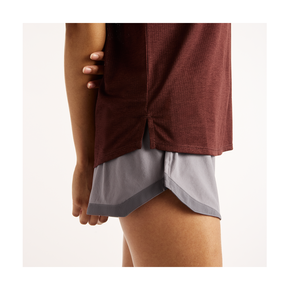 New Balance Women's RC Essential T-Shirt Cherry Leather