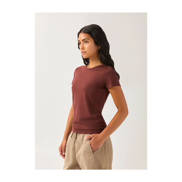 DUER Women's PurePima Slim Crew Chestnut