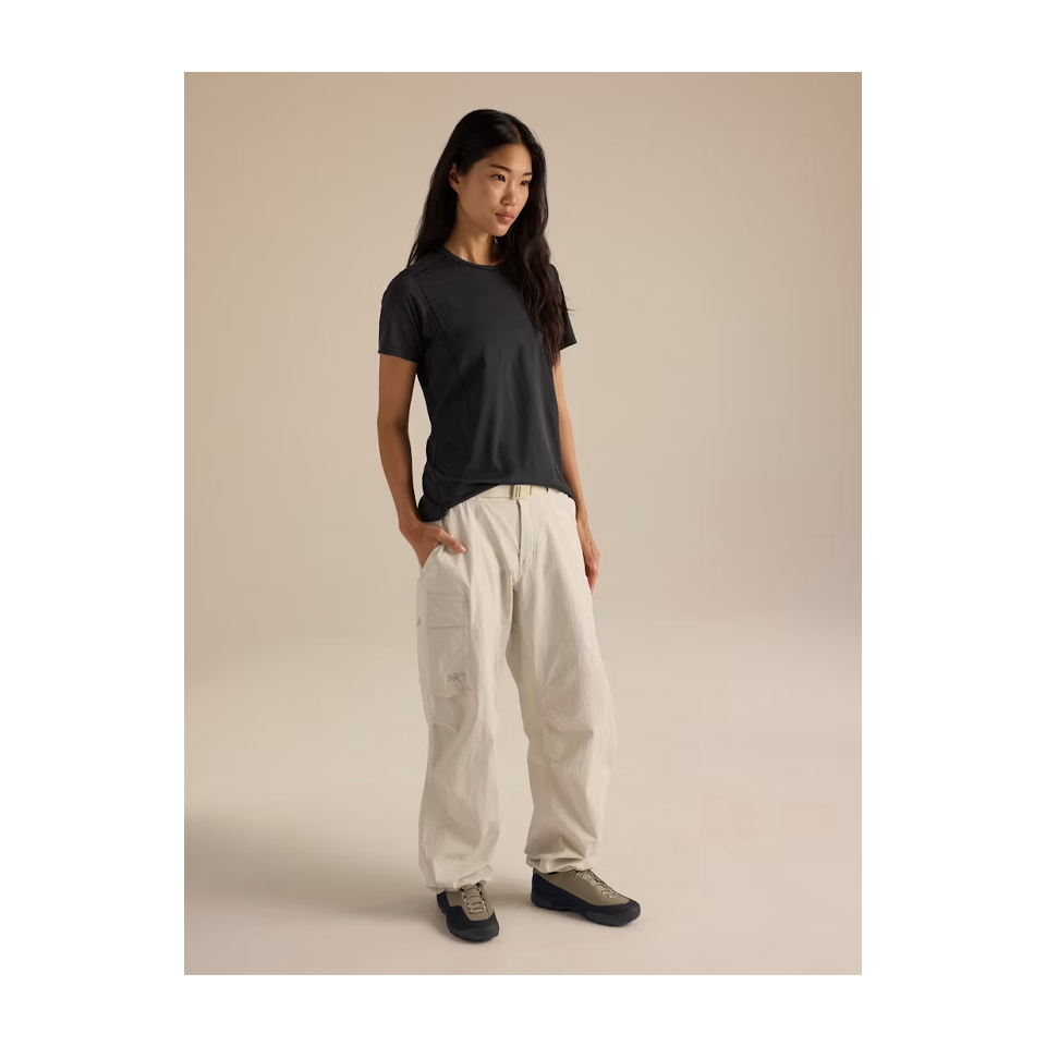 Arc'teryx Women's Sunna Crew Shirt SS Black Secondary image