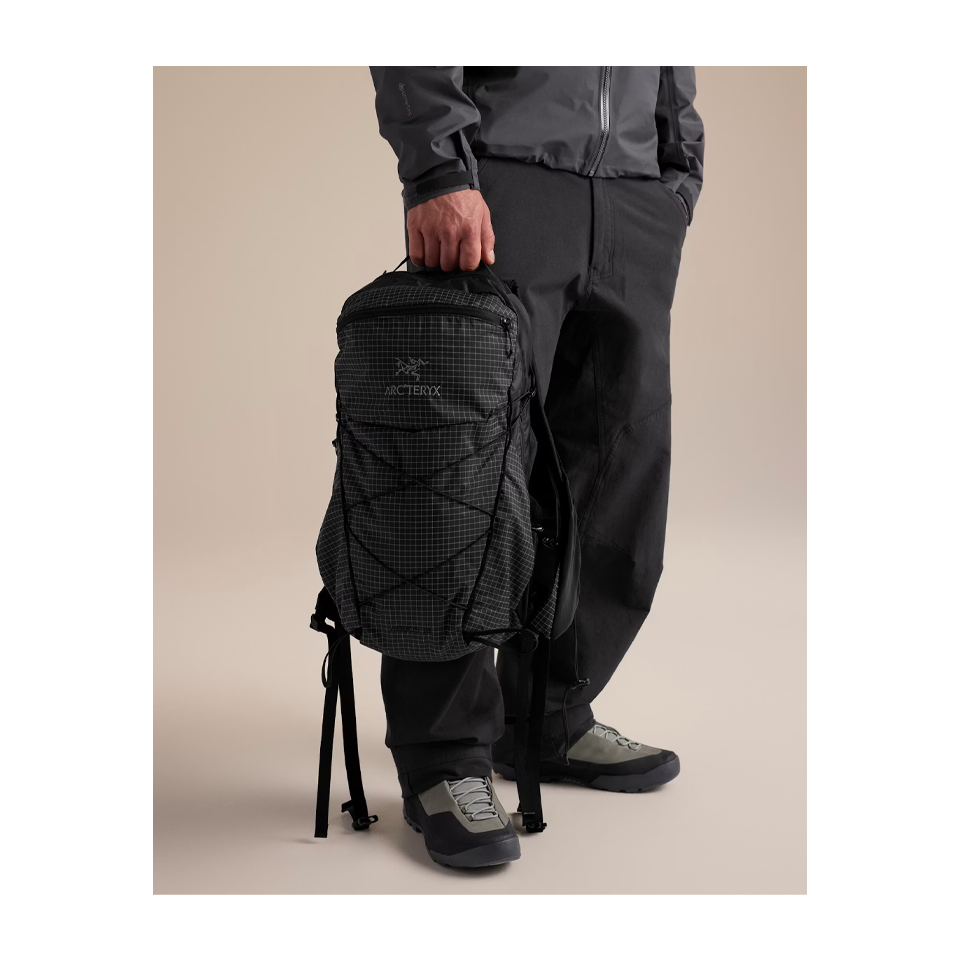 Arc'teryx Aerios 18 Backpack Black