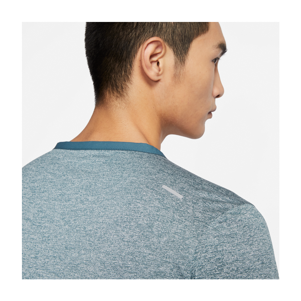 Nike green 2025 running top