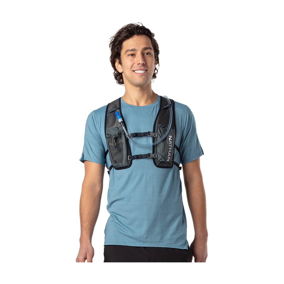 Nathan Quickstart 2.0 6 Liter Hydration Pack Charcoal/Reflective Silver