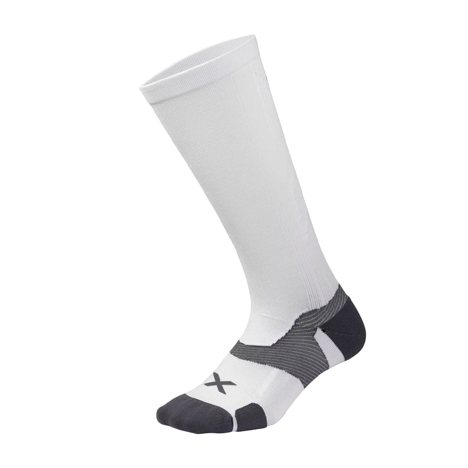 2XU Vectr Cushion Full Length Compression Socks White/Grey Main image