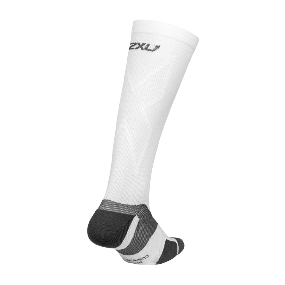 2XU Vectr Cushion Full Length Compression Socks White/Grey Secondary image